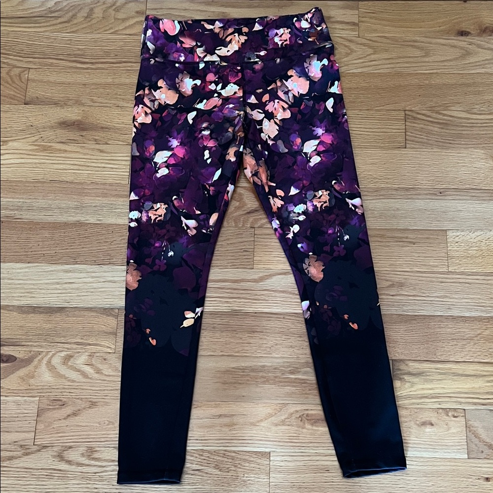 Jockey Medium Floral Purple and Black Leggings